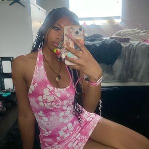 Meet your Posher, Ale’nee